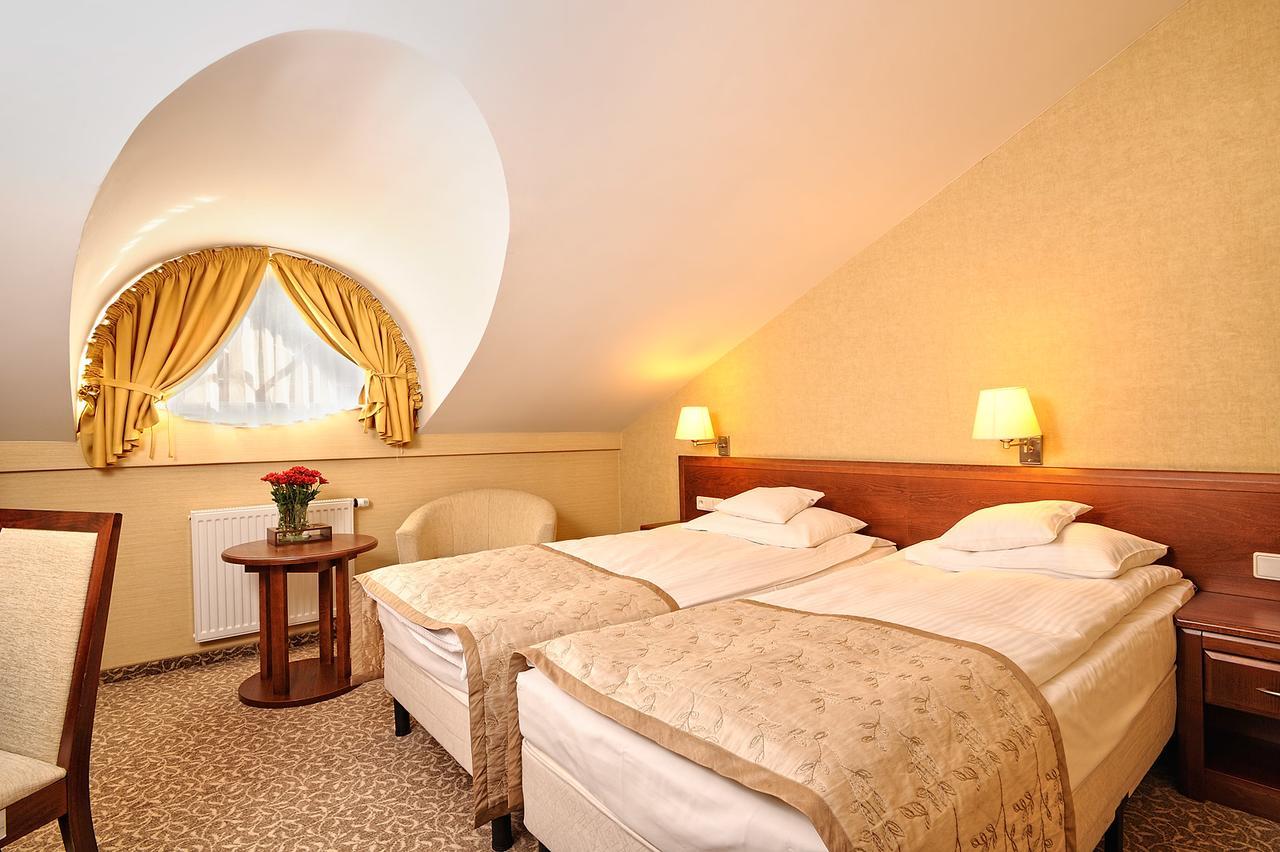 Centuria & Natural 3* Ogrodzieniec